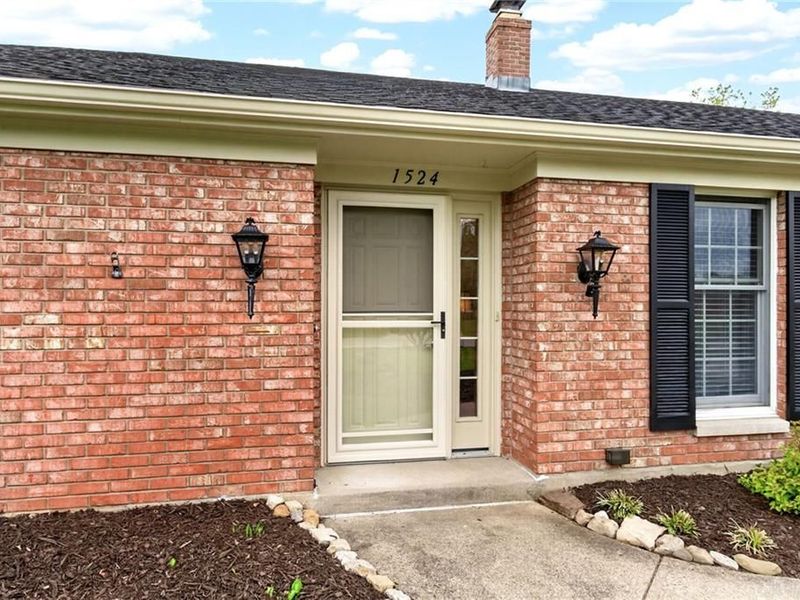 1524 Lindenhurst Drive, Centerville, OH 45459 Photo 6