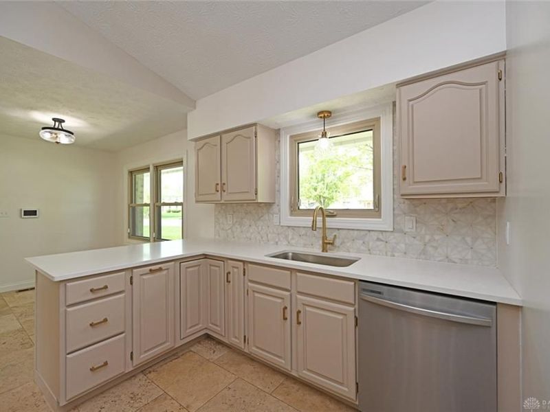 4015 Margate Drive, Beavercreek, OH 45430 Photo 5