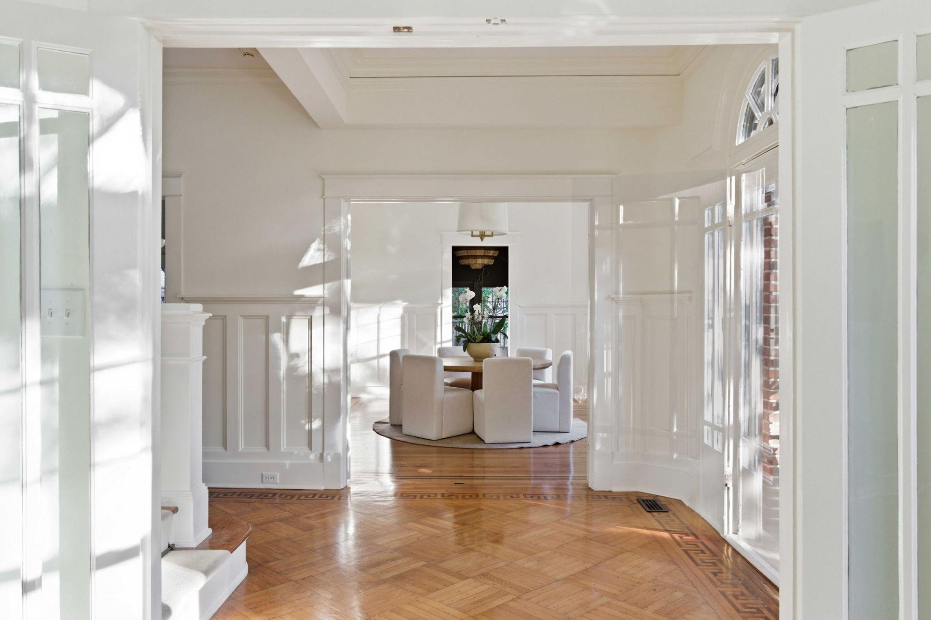 56 Parkwood Avenue Photo 16