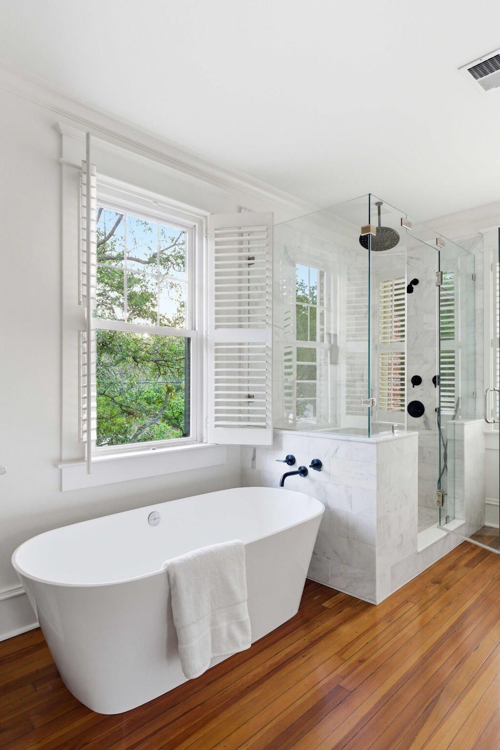 56 Parkwood Avenue Photo 32