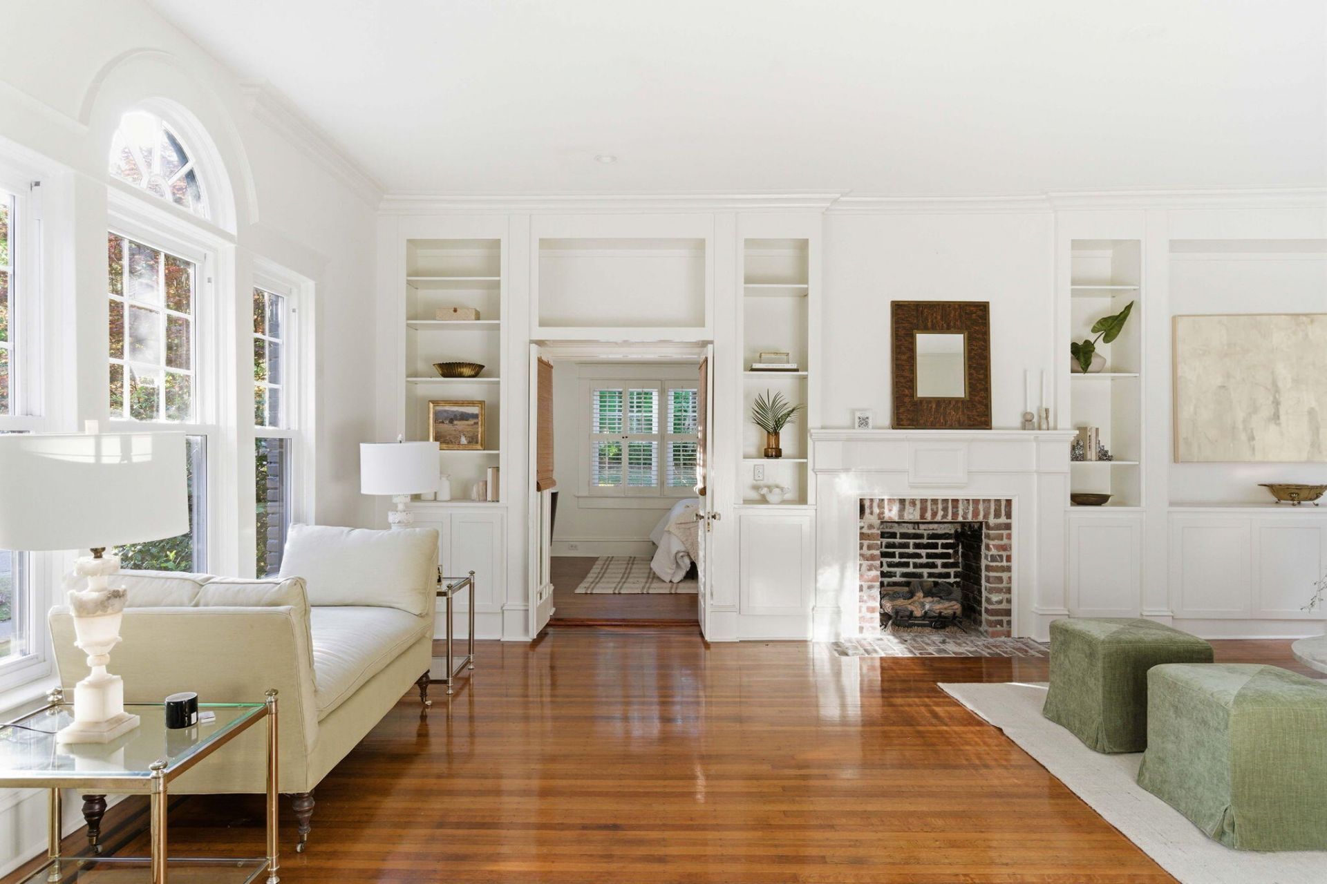 56 Parkwood Avenue Photo 7