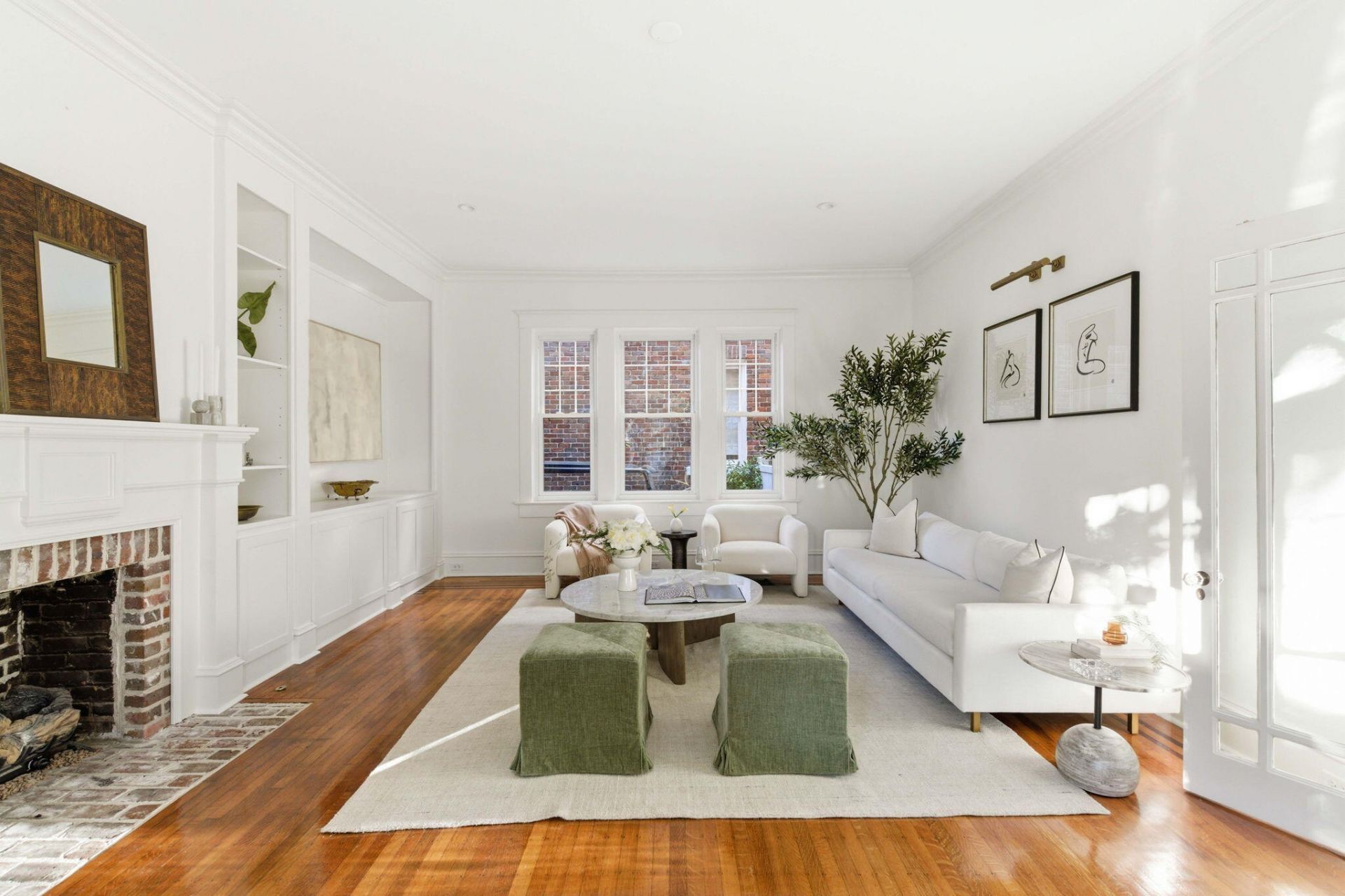 56 Parkwood Avenue Photo 9