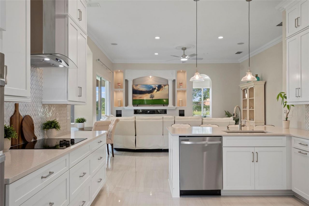 9047 Tuscan Valley Place, Orlando, FL 32825 Photo