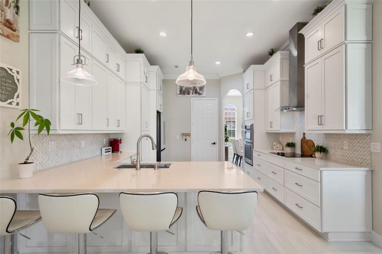 9047 Tuscan Valley Place, Orlando, FL 32825 Photo