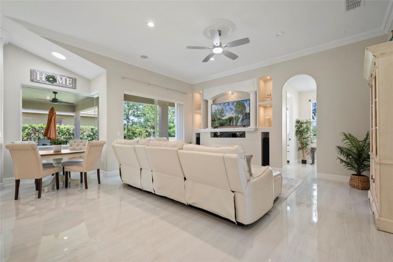 9047 Tuscan Valley Place, Orlando, FL 32825 Photo