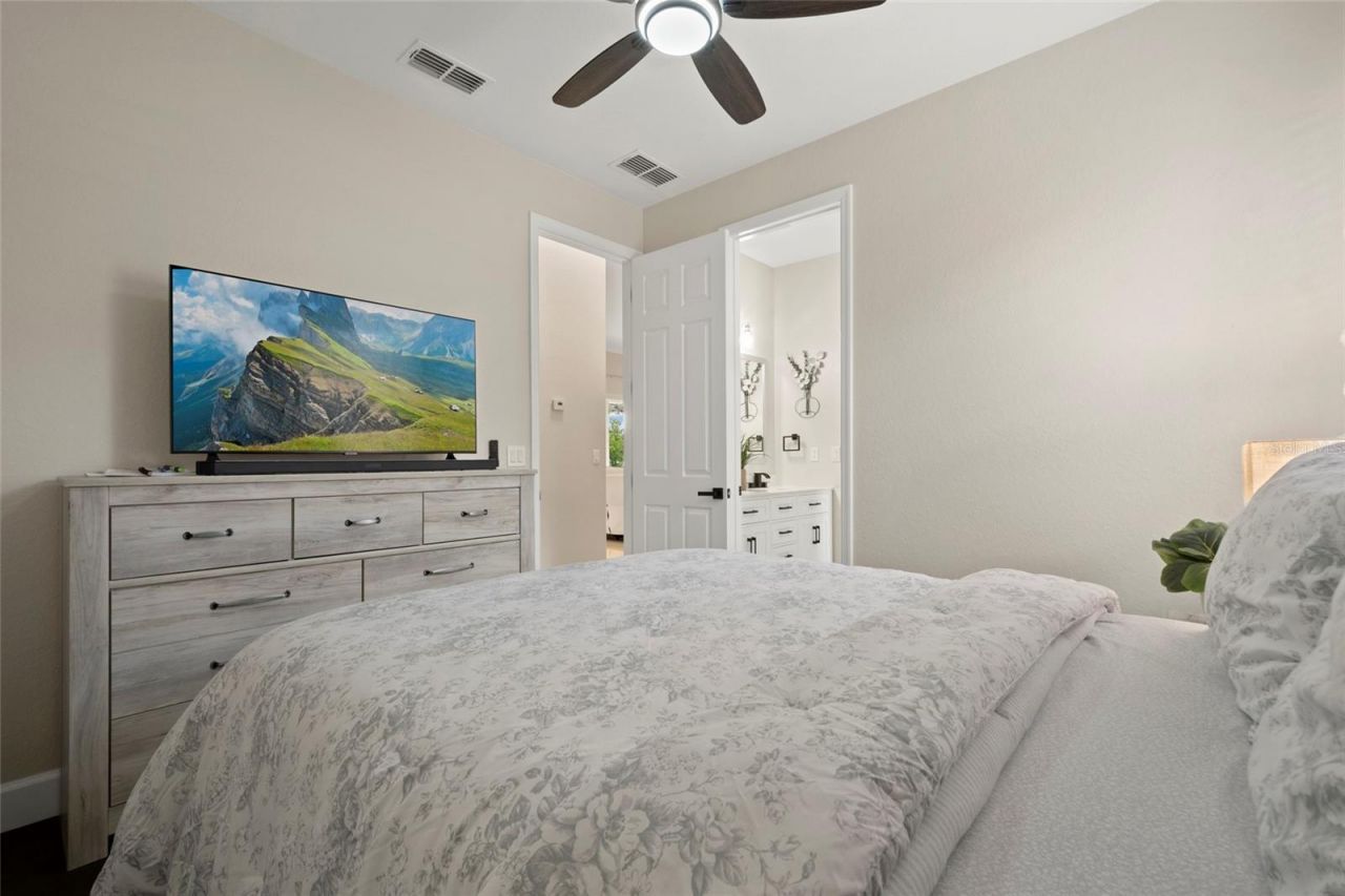 9047 Tuscan Valley Place, Orlando, FL 32825 Photo