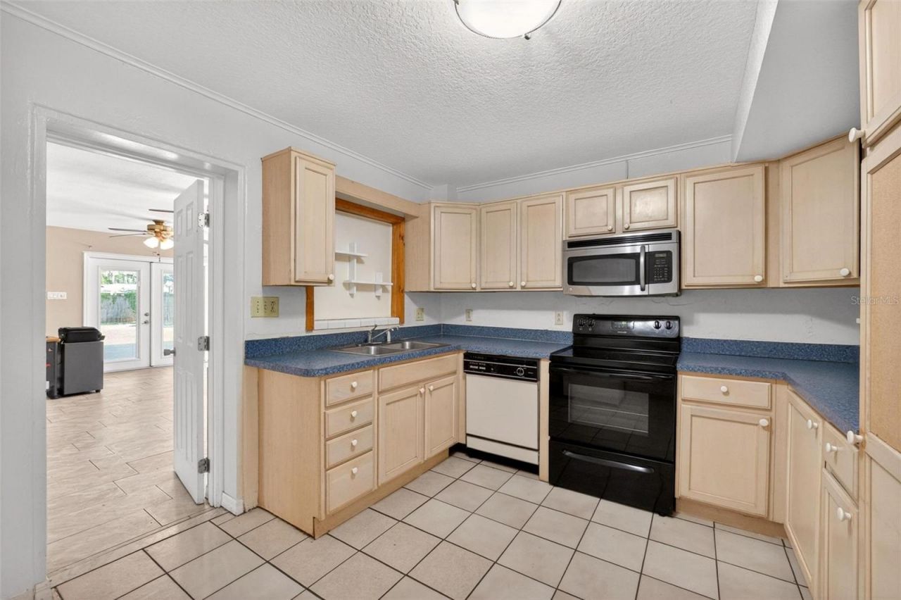 715 S Randolph Avenue , Kissimmee, FL 34741 Photo