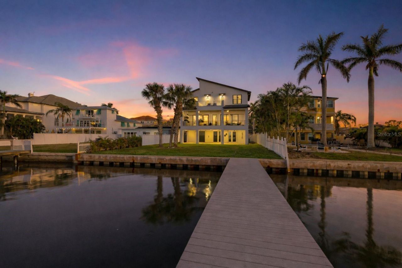 1843 Bayou Grande Boulevard Ne, Saint Petersburg, FL 33703 Photo