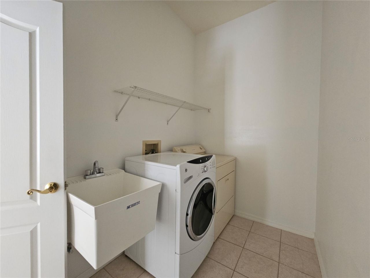 2097 Wasatch Drive , Sarasota, FL 34235 Photo