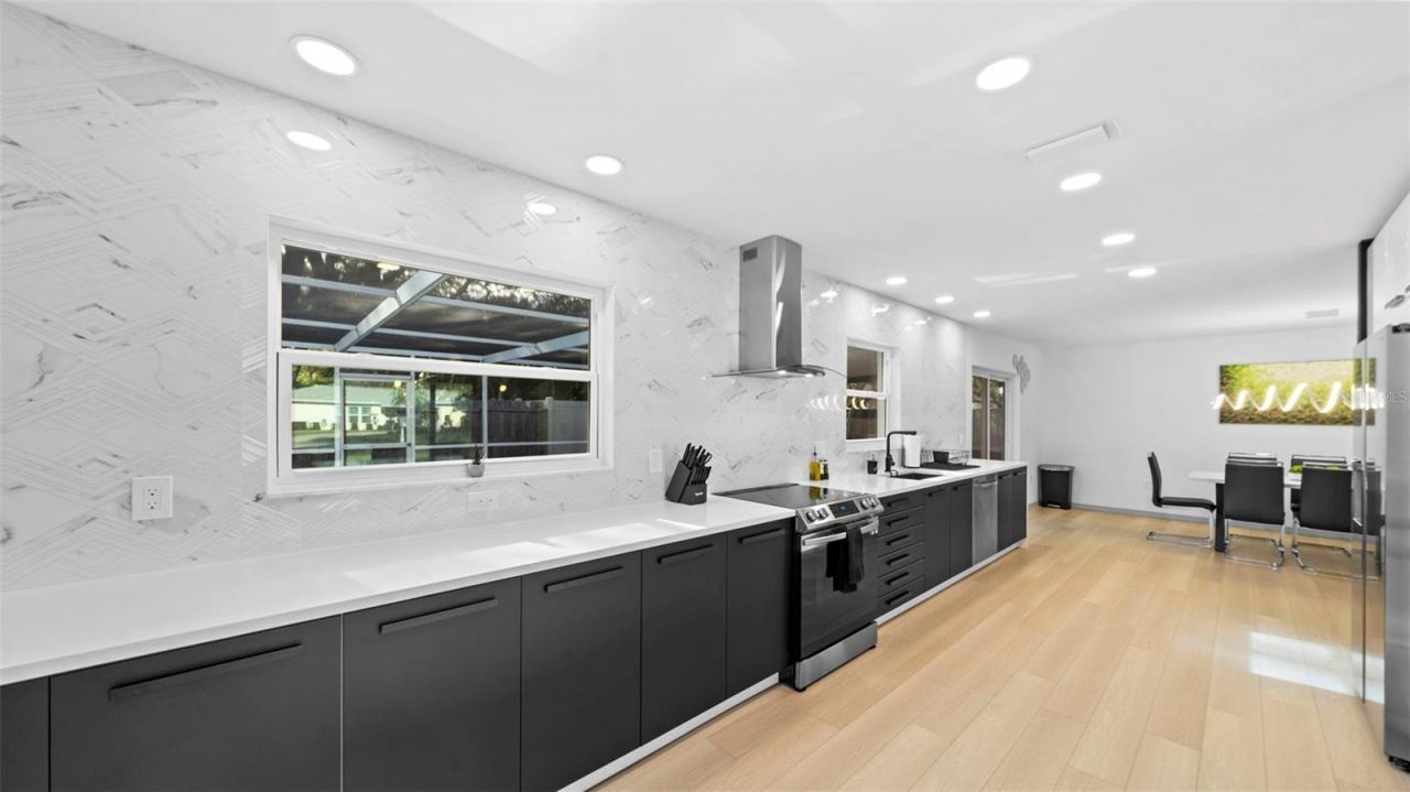 11123 117th Way , Seminole, FL 33778 Photo