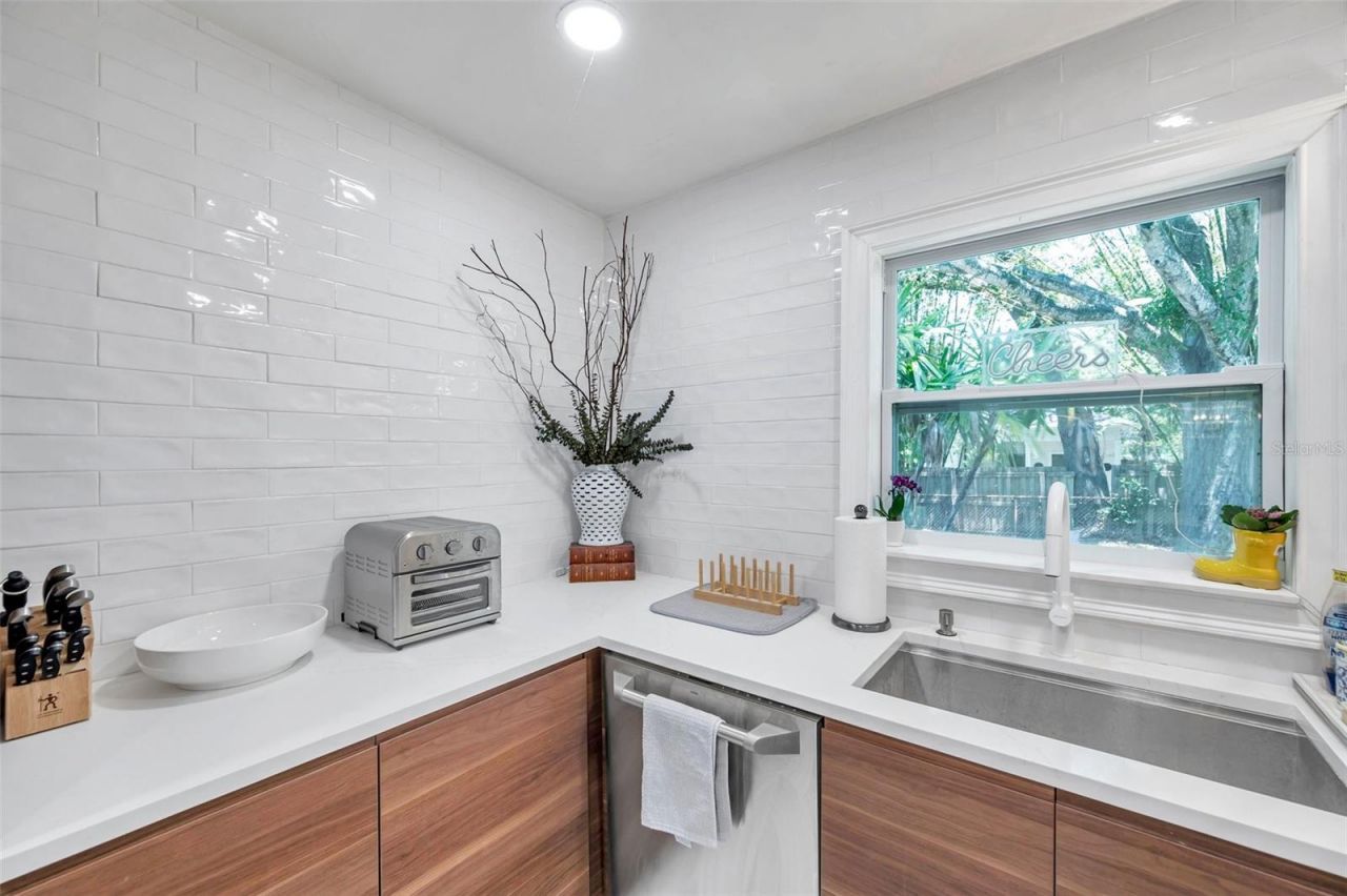 4019 W Bay To Bay Boulevard, Tampa, FL 33629 Photo