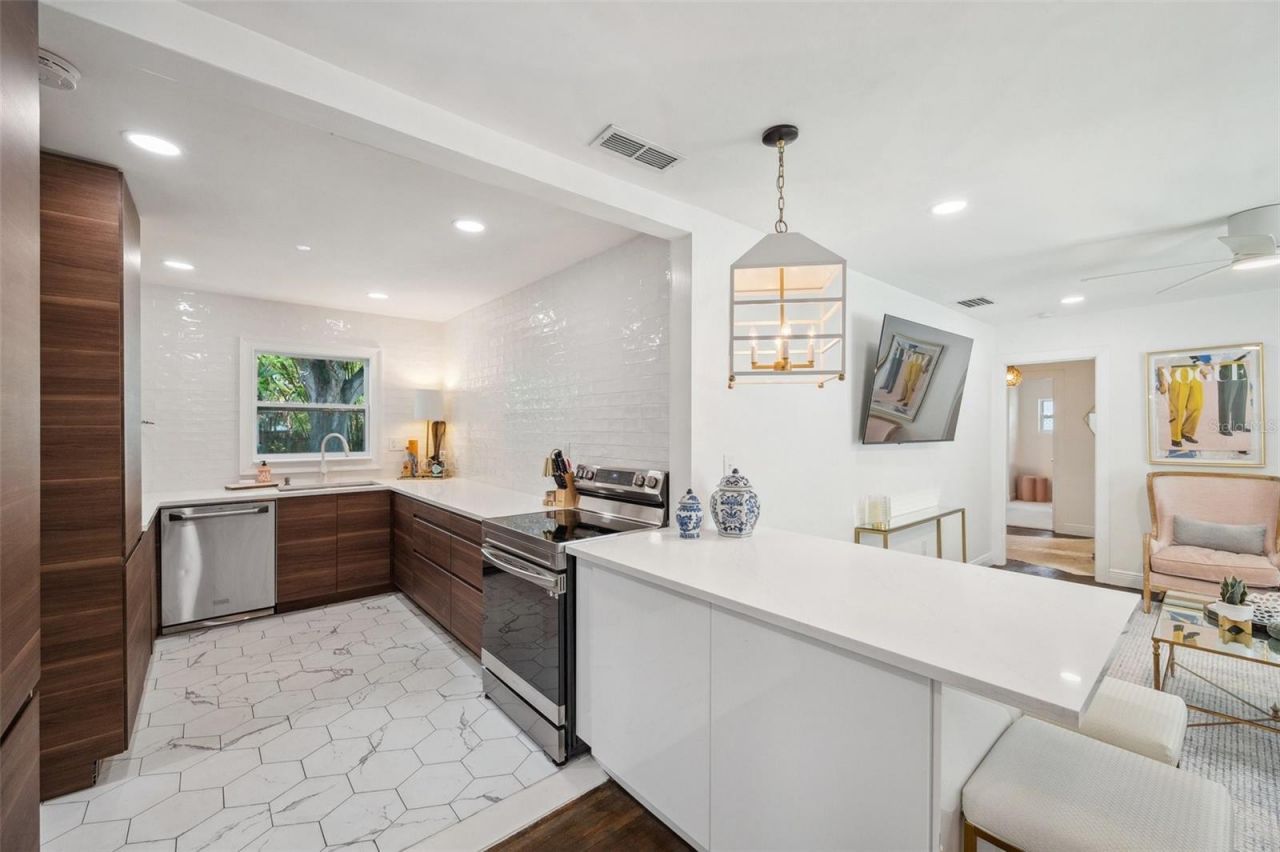 4019 W Bay To Bay Boulevard, Tampa, FL 33629 Photo