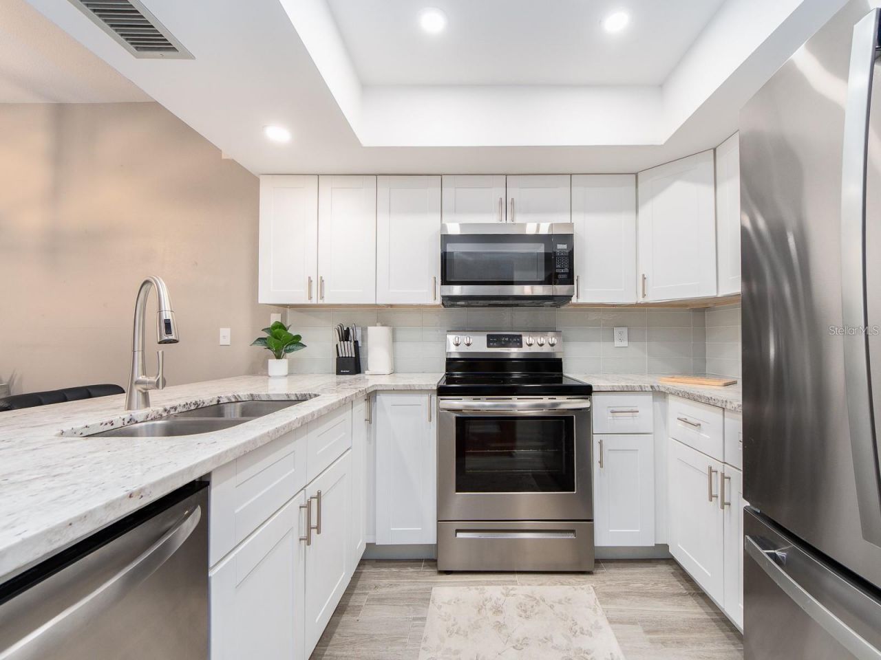 320 Island Way , Unit 606, Clearwater Beach, FL 33767 Photo