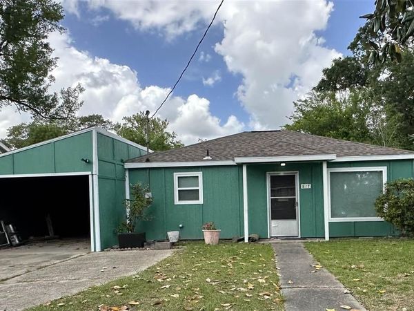 817 Alco Street , Lake Charles, LA 70605