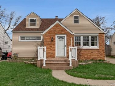 241 Briarhurst Drive, Tonawanda, NY 14150