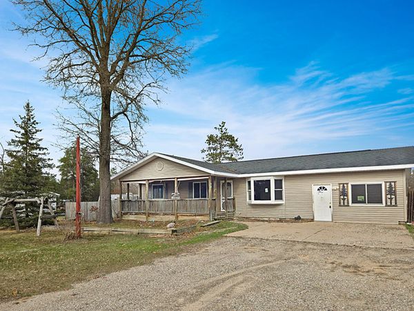 94 N Wilcox Bridge Road, Grayling, MI 49738