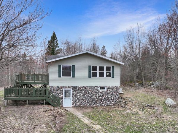 10810 S Riverside Drive, Sault Ste Marie, MI 49783