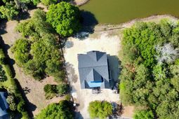 292 Colony Club Dr. photo 4