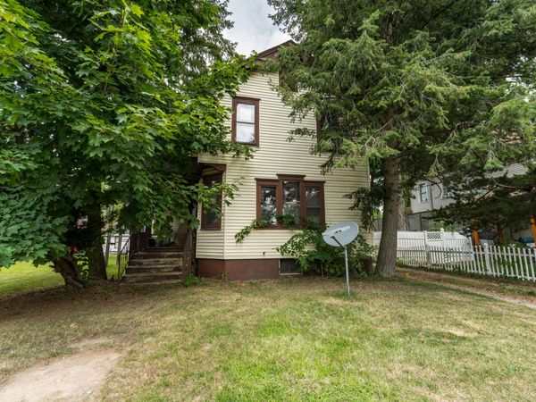 203 E Delaware Street, Decatur, MI 49045