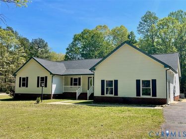 10333 Redfield Drive, Amelia Courthouse, VA 23002