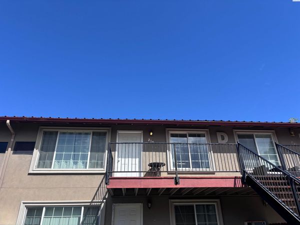 526 S 40th Ave, Unit D-210, West Richland, WA 99353