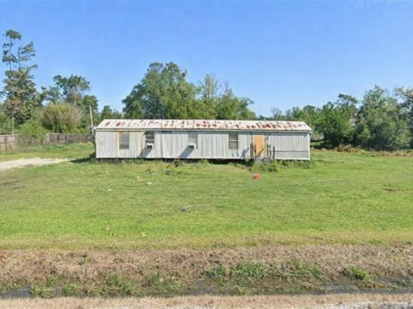 2416 Gulfway Boulevard, Westlake, LA 70669