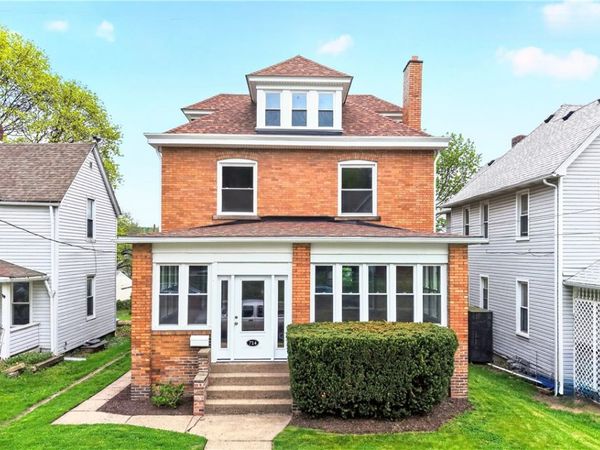 714 Park Ave, Ellwood City, PA 16117