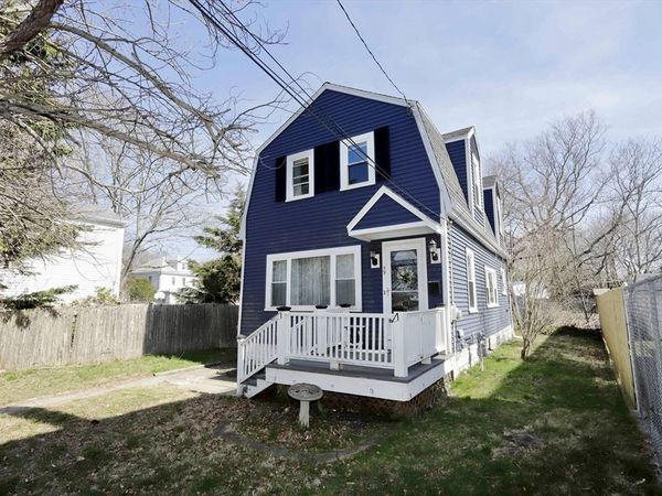 59 Bridge St, Fairhaven, MA 02719