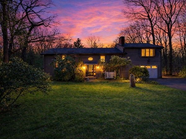 84 Fairview Ave, Rehoboth, MA 02769