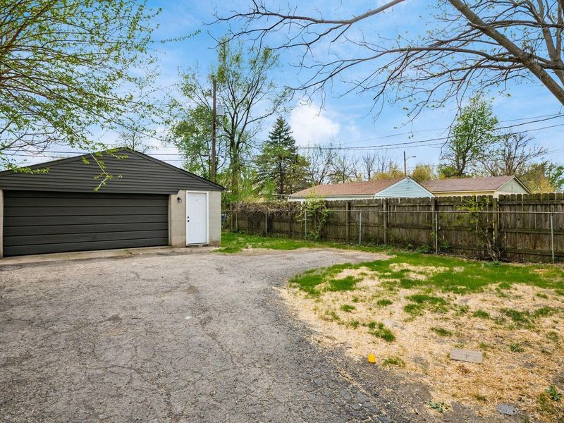 1363 E 19th Avenue , Columbus, OH 43211 Photo 23