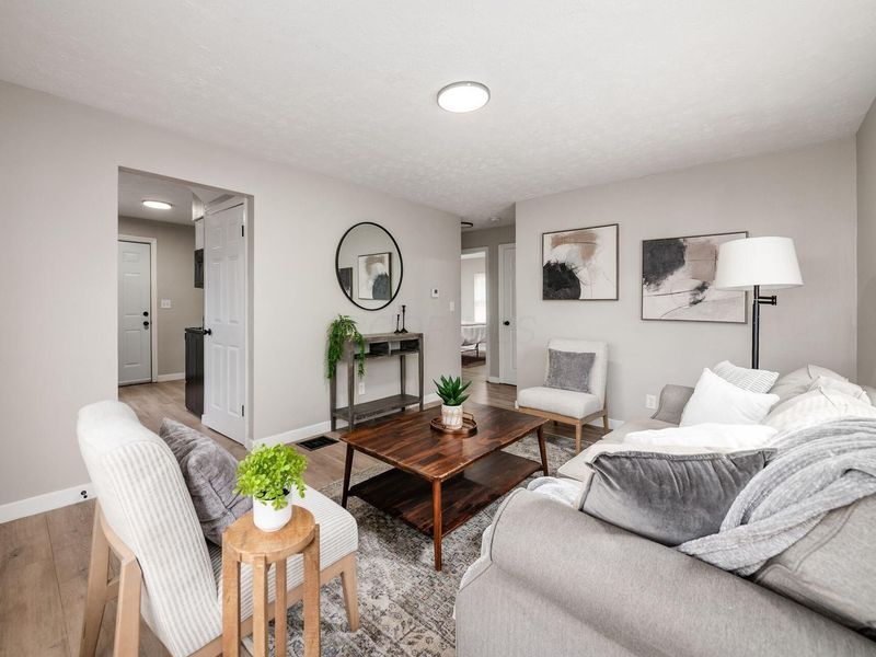 1363 E 19th Avenue , Columbus, OH 43211 Photo 4