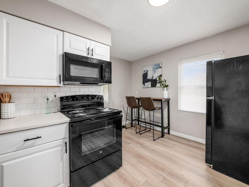 1363 E 19th Avenue , Columbus, OH 43211 Photo 9