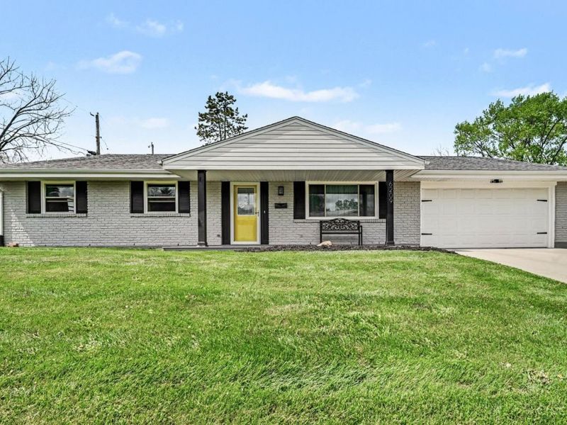 6209 7 Pines, Miami Twp, OH 45449 Photo 1