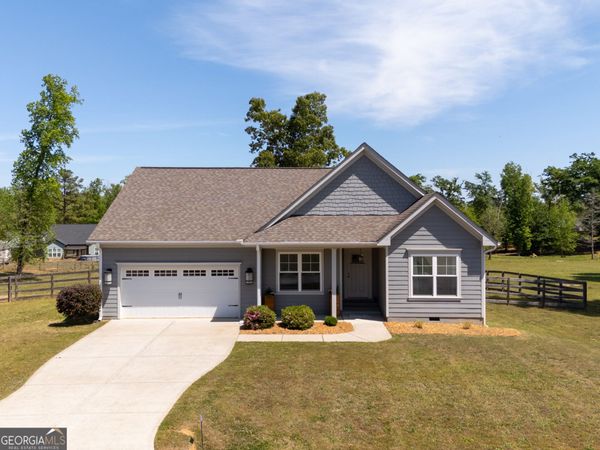 520 North Point Circle, Hartwell, GA 30643