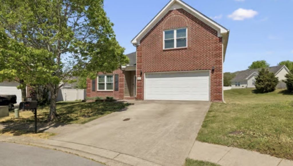 845 Kaylee Cir, Murfreesboro, TN 37128 Main Photo