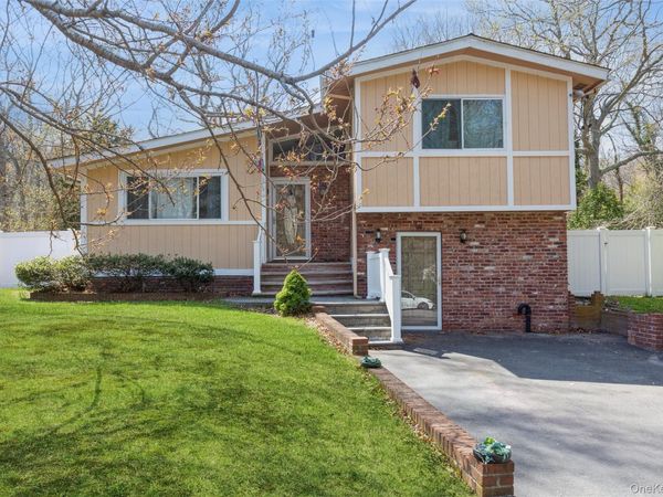 8 Water Road , Rocky Point, NY 11778