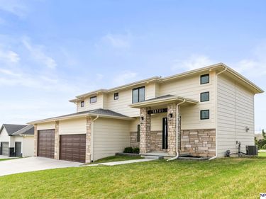 18701 Patrick Avenue , Omaha, NE 68022
