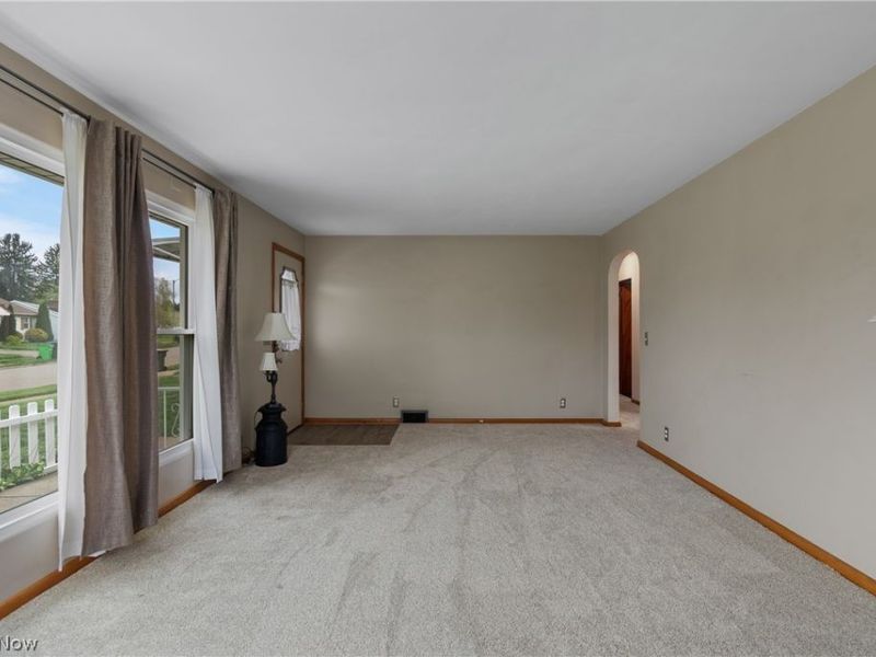 1432 Keuper Boulevard NE, Massillon, OH 44646 Photo 5