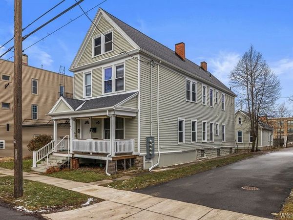 637 West Avenue , Buffalo, NY 14213