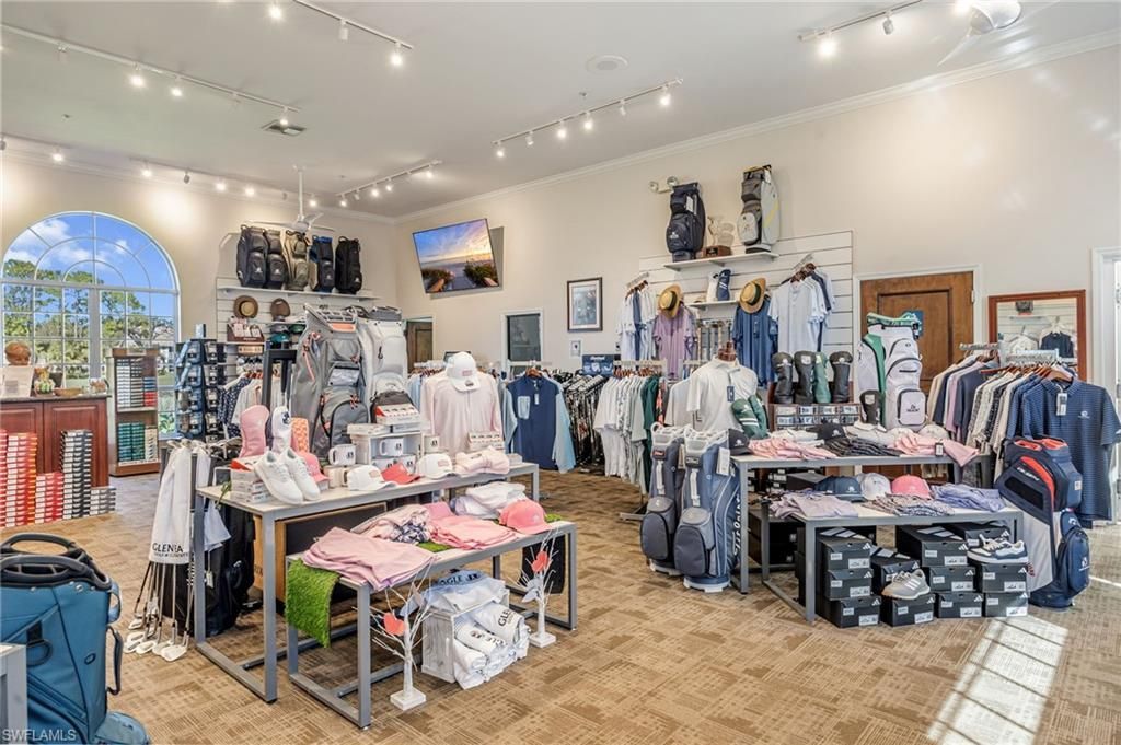 219 Glen Eagle Cir, Naples, FL 34104 Photo