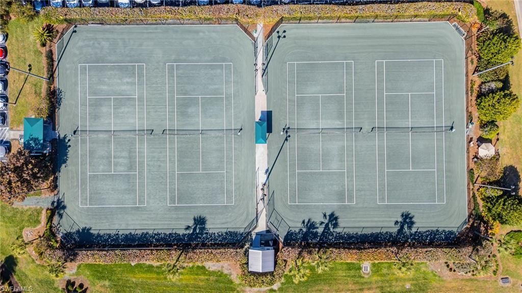 219 Glen Eagle Cir, Naples, FL 34104 Photo