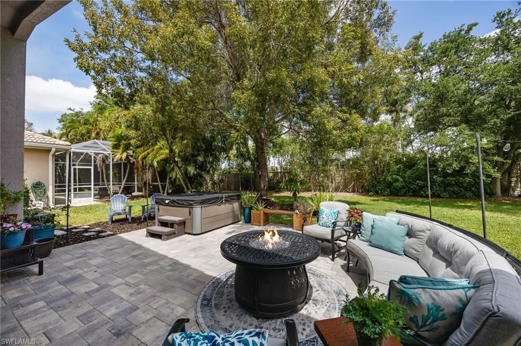 219 Glen Eagle Cir, Naples, FL 34104 Photo