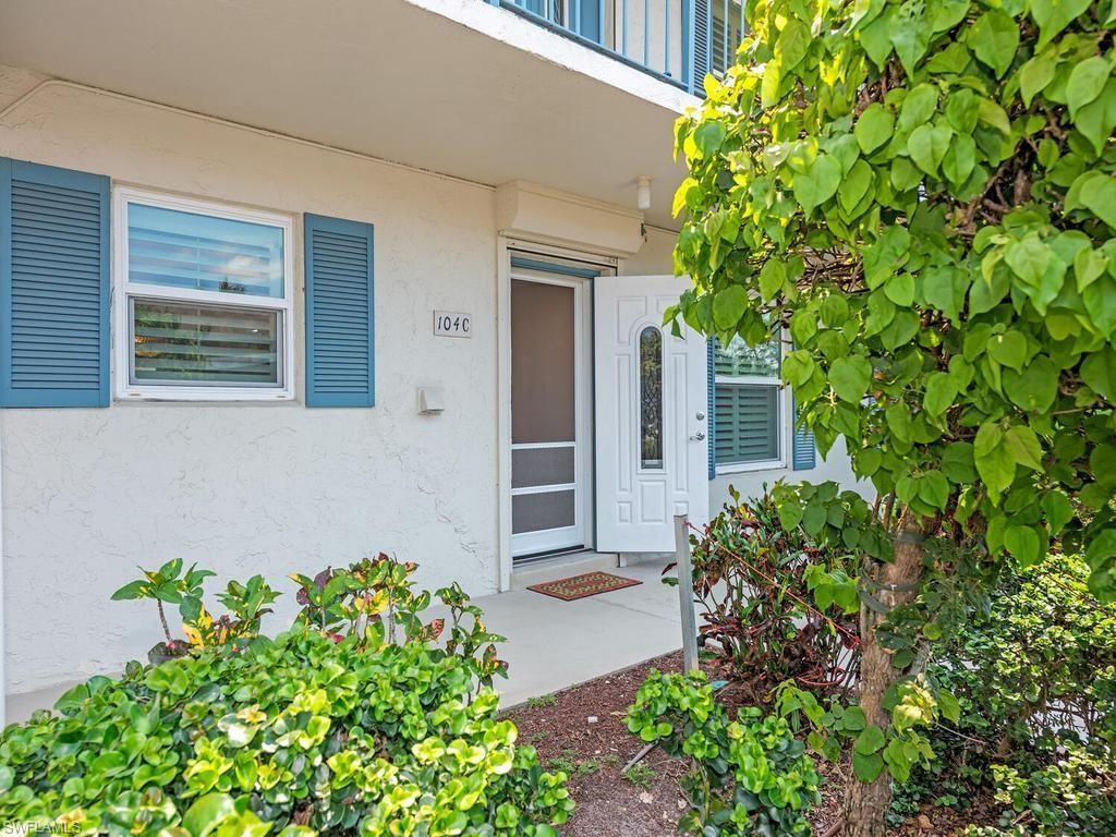 325 Charlemagne Blvd, Unit C104, Naples, FL 34112 Photo