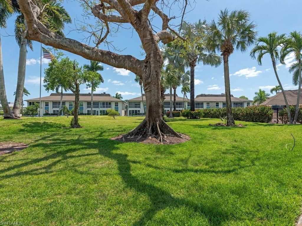 325 Charlemagne Blvd, Unit C104, Naples, FL 34112 Photo
