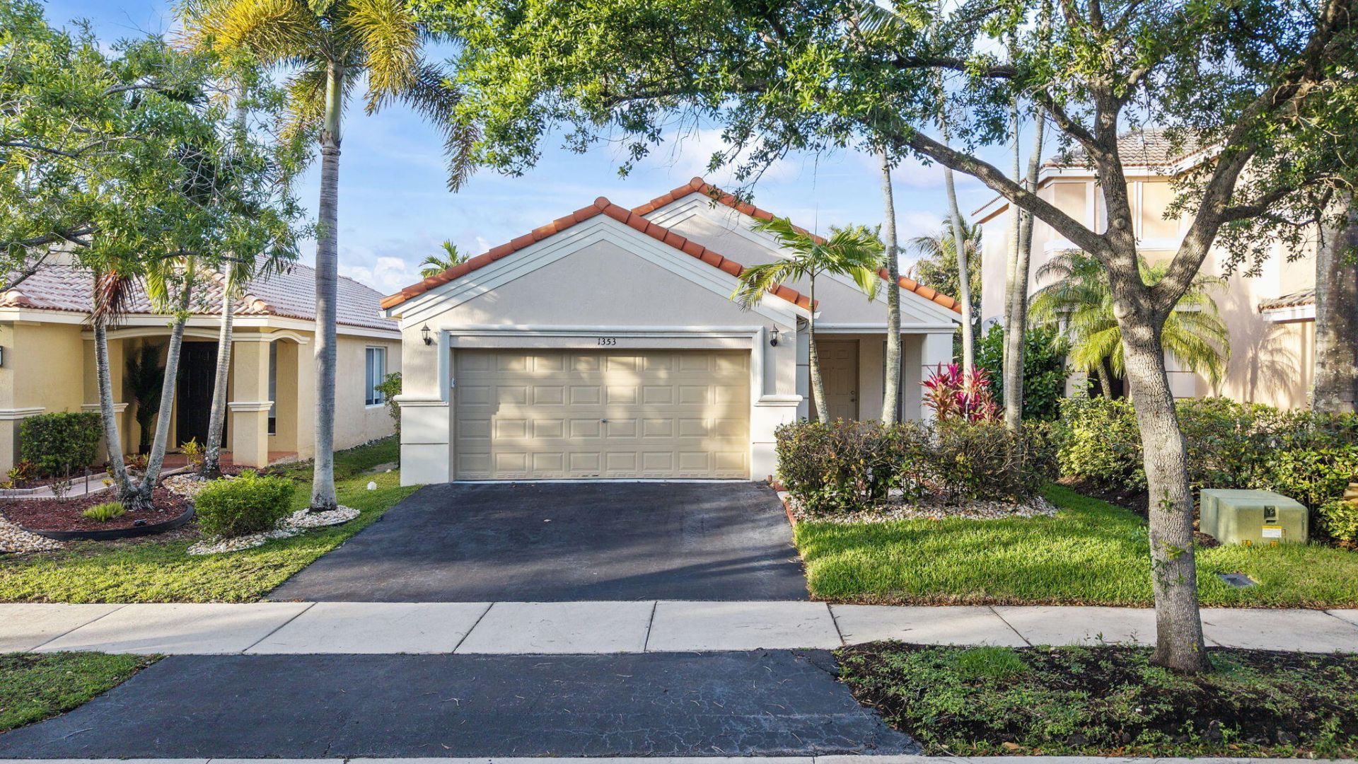 1353 Canary Island Drive, Weston, FL 33327 Photo