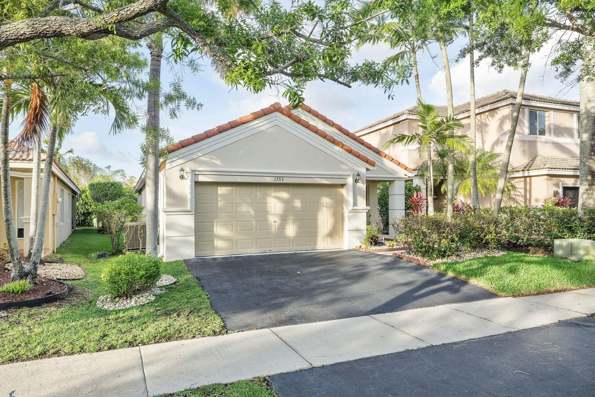 1353 Canary Island Drive, Weston, FL 33327 Photo