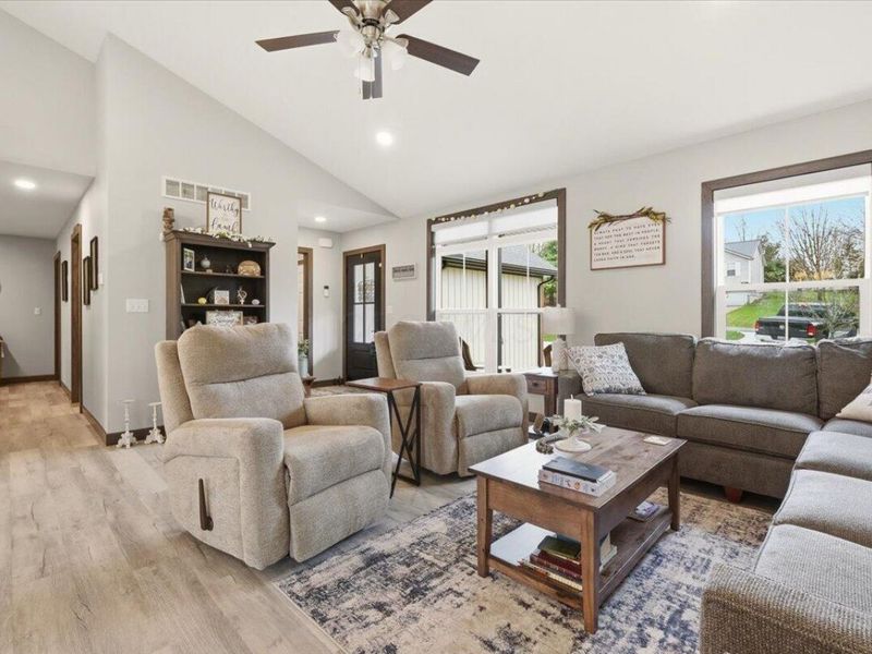 353 Valleybrook Circle, Howard, OH 43028 Photo 11