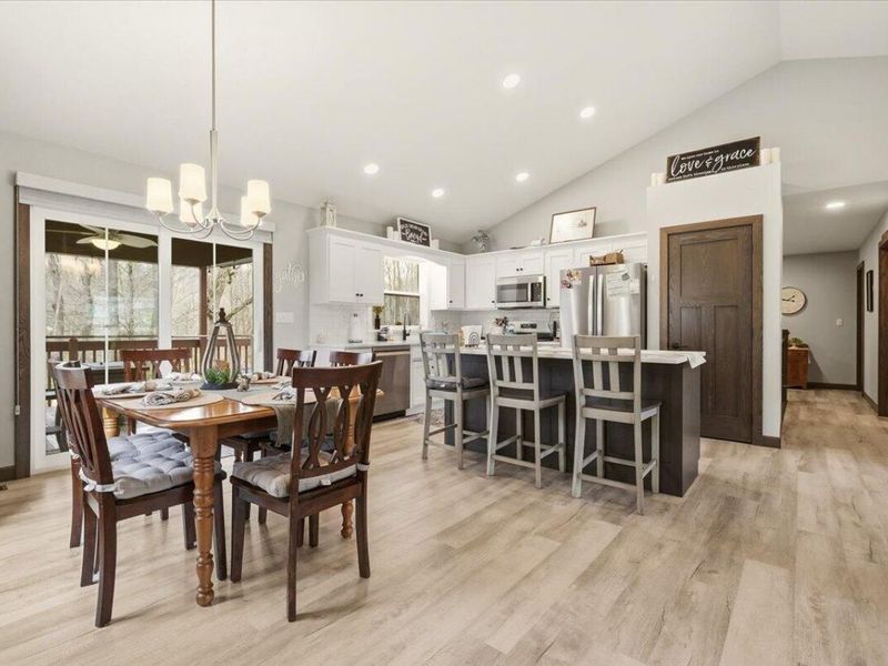 353 Valleybrook Circle, Howard, OH 43028 Photo 12