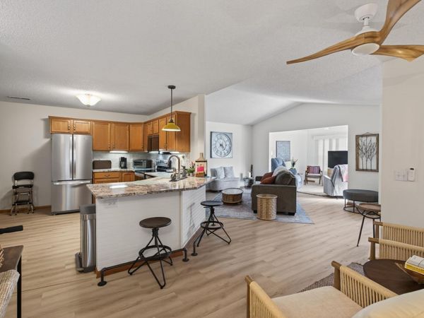 836 Roundhouse Street, Shakopee, MN 55379