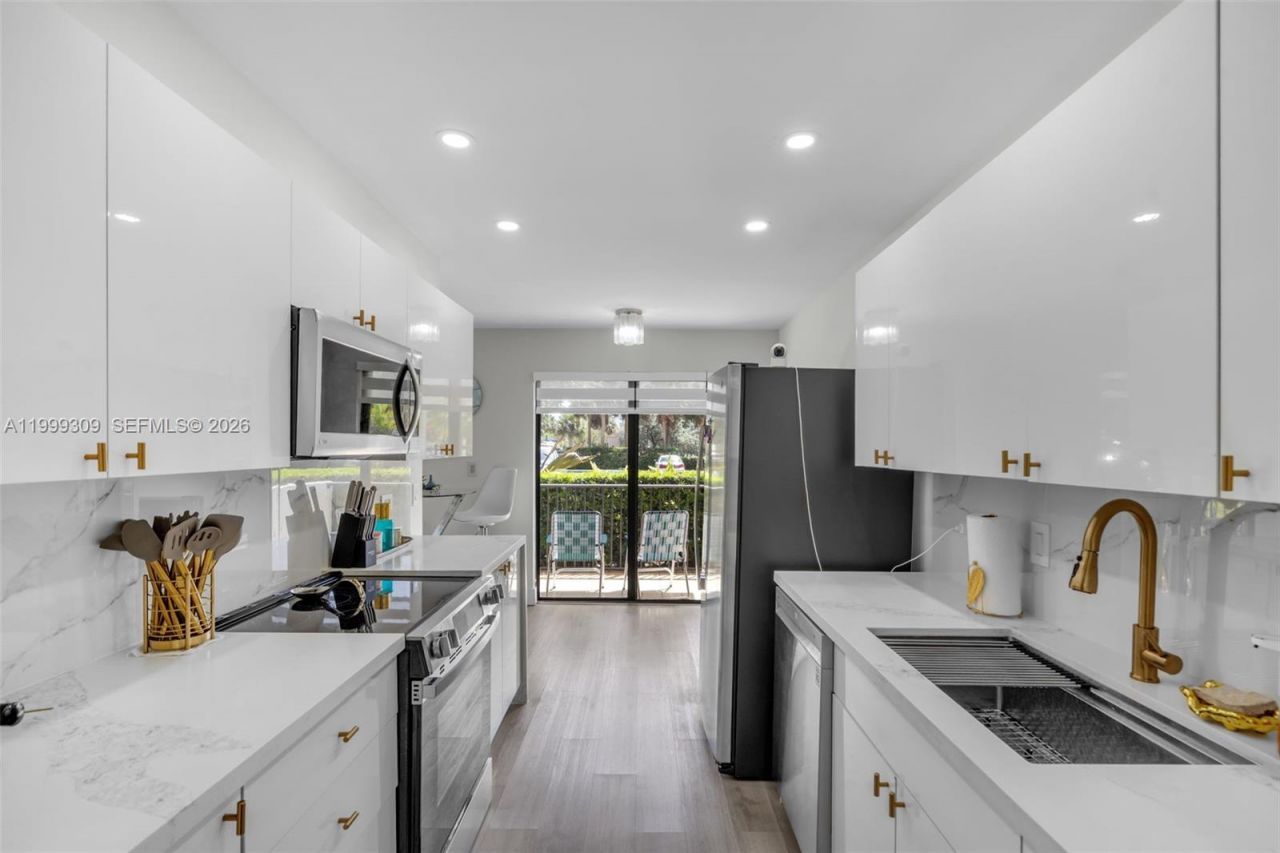 1201 S Ocean Dr, Unit 110S, Hollywood, FL 33019 Photo